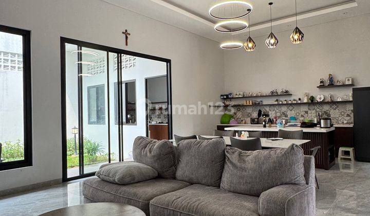 Dijual Rumah Sangat Bagus Suvarna Sutera  1