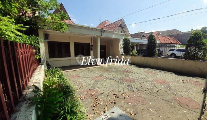 Dijual Rumah Langka Strategis di Jl Mh Thamrin Surabaya Pusat 2