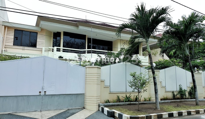 Dijual Cepat Rumah Siap Huni di Raya Satelit Indah Barat Surabaya Dijual Cepat Rumah Siap Huni di Raya Satelit Indah Barat Surabaya