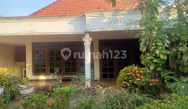 Dijual Murah Rumah di Jalan Kutai Surabaya Pusat