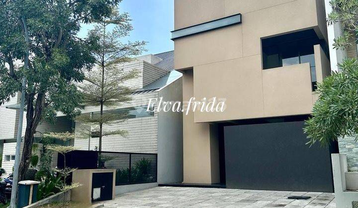 Dijual Rumah Full Furnish di Granada Pakuwon Indah Surabaya 1