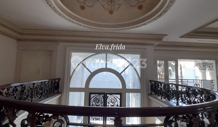 Dijual Rumah Mewah Strategis di Pakuwon Indah Surabaya Dijual Rumah Mewah Strategis di Pakuwon Indah Surabaya