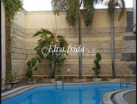 Dijual Rumah Strategis Nol Jalan Raya Darmo Surabaya Pusat 1