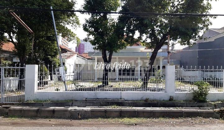 Dijual Murah Rumah di Jalan Nias Surabaya Pusat 1