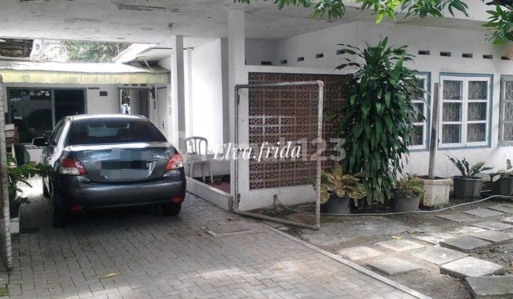 For Sale Strategic House on Jl Karang Menjangan Surabaya Pusat 1