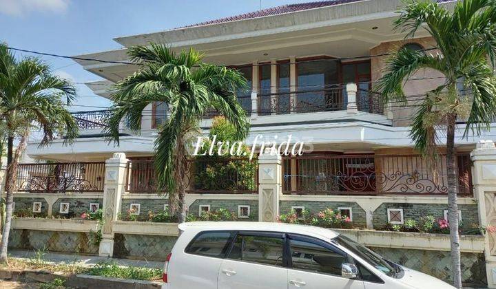 Dijual Cepat Rumah Hook di Jalan Seruni Surabaya Pusat 1