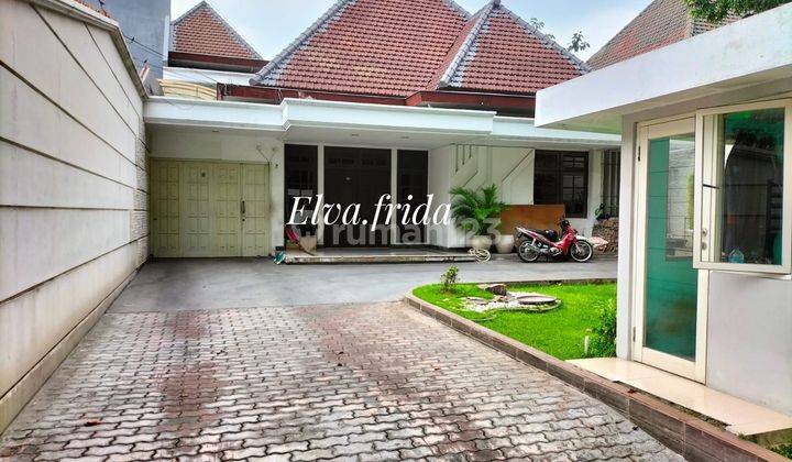 Dijual Cepat Rumah SHM Pusat Kota di Raya Darmo Surabaya 2