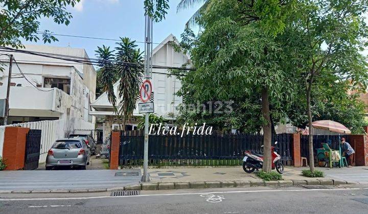 Dijual Murah Rumah SHM Pusat Kota di Jl Dr Soetomo Surabaya 1