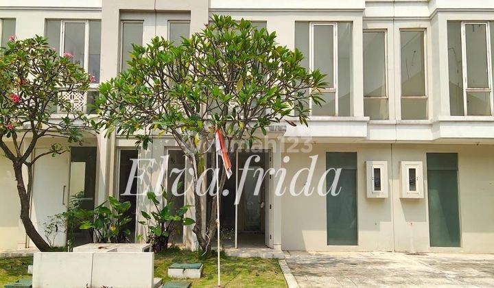 Dijual Rumah 2 lantai di Grand Pakuwon Adelaide Surabaya 1