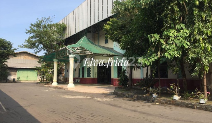 Warehouse for Sale on Margomulyo Main Road, Surabaya