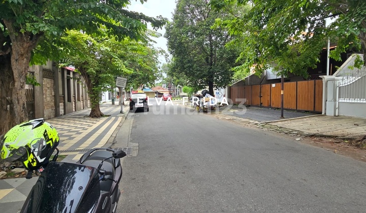 For Sale House on Jl Progo Taman Bungkul Surabaya Center 2