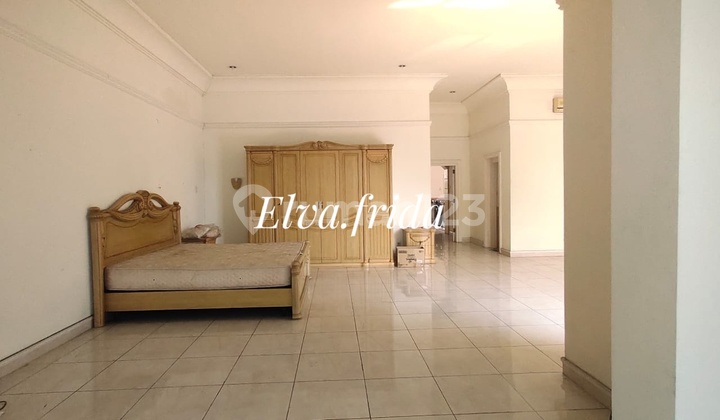 Dijual Murah Rumah di Jalan Juwono Surabaya Pusat 2