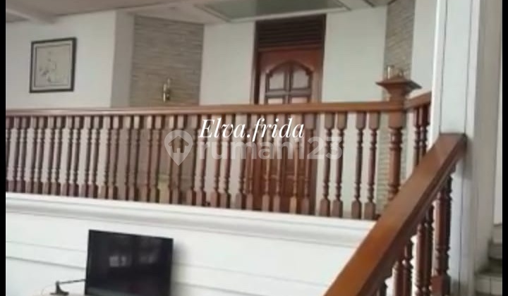 Dijual Rumah Strategis Nol Jalan Raya Darmo Surabaya Pusat 2