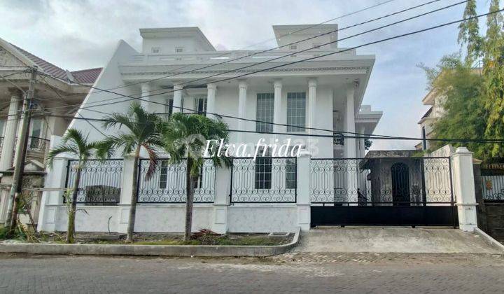 Dijual Rumah Baru Mewah Klasik di Gayungsari Barat Surabaya 1