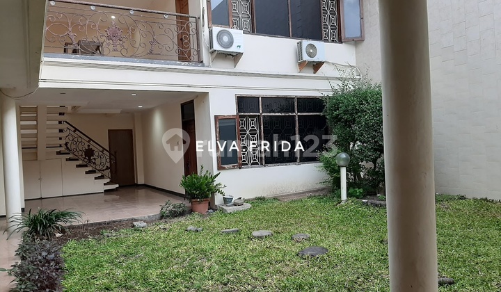 Dijual Rumah 3 Lantai di Imam Bonjol Surabaya Pusat 2