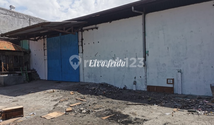 Warehouse for Sale Cheap in Simorejo Sari, Tanjungsari, Surabaya