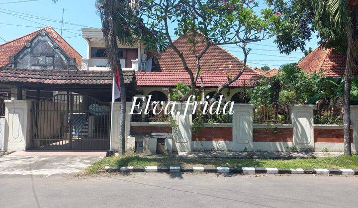 Dijual Rumah Strategis di Jl Barito Darmo Pusat Kota Surabaya 1