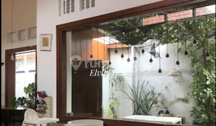 Dijual Rumah Usaha Pusat Kota di Jalan Thamrin Surabaya 2