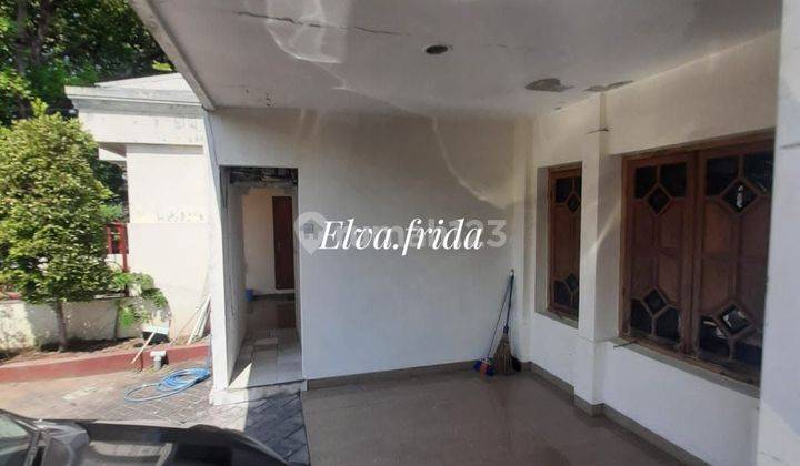 Dijual Rumah Pusat Kota di Jalan Mh Thamrin Surabaya 2