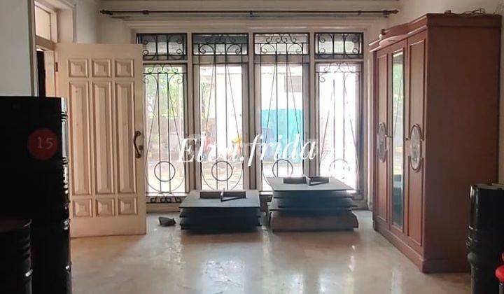 Dijual Rumah 2 Lt di Jl Juwono Darmo Surabaya Pusat 1