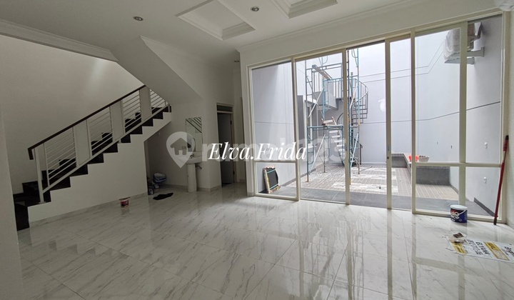 Dijual Murah Rumah di Darmo Permai Utara Surabaya 2