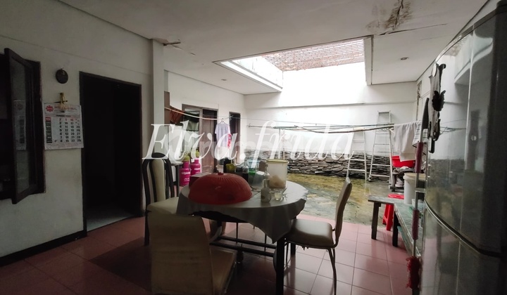 Dijual Murah Rumah Strategis di Jl Rokan Surabaya Dijual Murah Rumah Strategis di Jl Rokan Surabaya