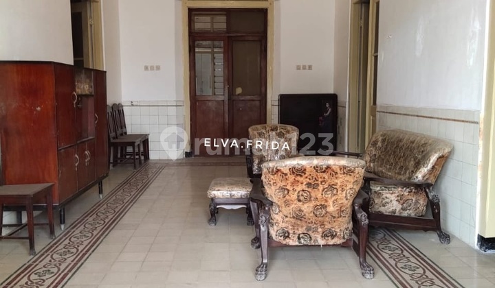 Dijual Rumah Belanda Hook di Nol Jalan Raya Kapasari Surabaya