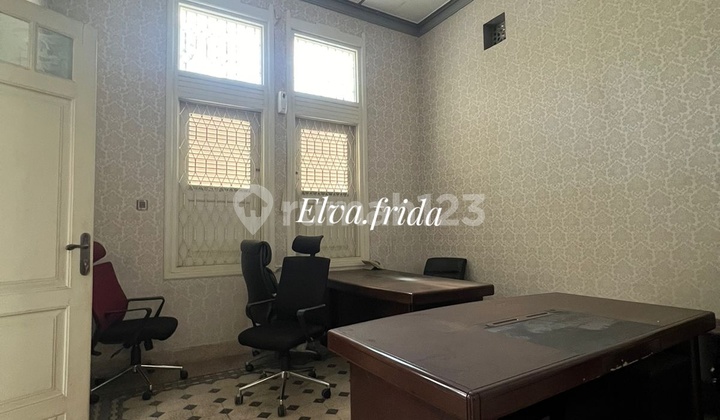 Dijual Rumah di Jl Raya Darmo Surabaya Pusat 2