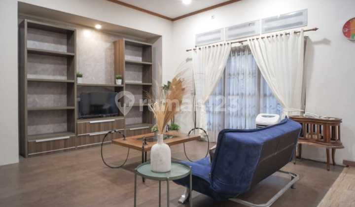For Sale Minimalist Mediterranean House in Margorejo Indah Surabaya 2