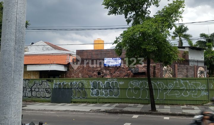 Disewakan Murah Rumah Hook di Jl Kartini Surabaya Pusat