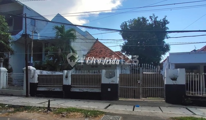 Old House for Sale, Land Calculation on Jl Teuku Umar, Central Surabaya Old House for Sale, Land Calculation on Jl Teuku Umar, Central Surabaya