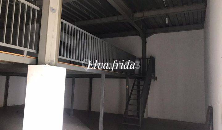 Dijual Rumah Hitung Tanah di Nol Jalan Raya Arjuna Surabaya Pusat 2