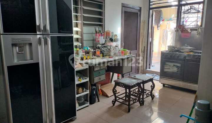 Dijual Rumah Tengah Kota di Jl Cempaka Surabaya Pusat 2