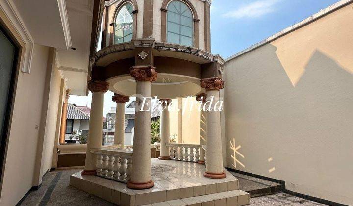 Dijual Rumah 2lt di Villa Bukit Regency Pakuwon Indah Surabaya 1