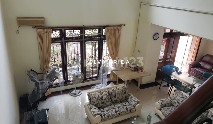 Dijual Cepat Murah Rumah Klasik di Vila Bukit Mas Surabaya 2