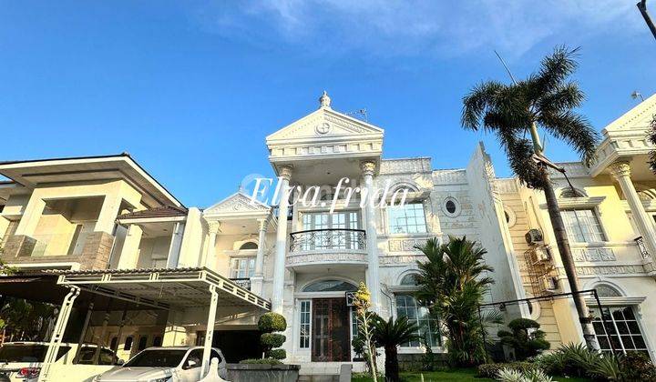 Dijual Murah Rumah Klasik 3 Lantai Di Raffles Garden Surabaya 1