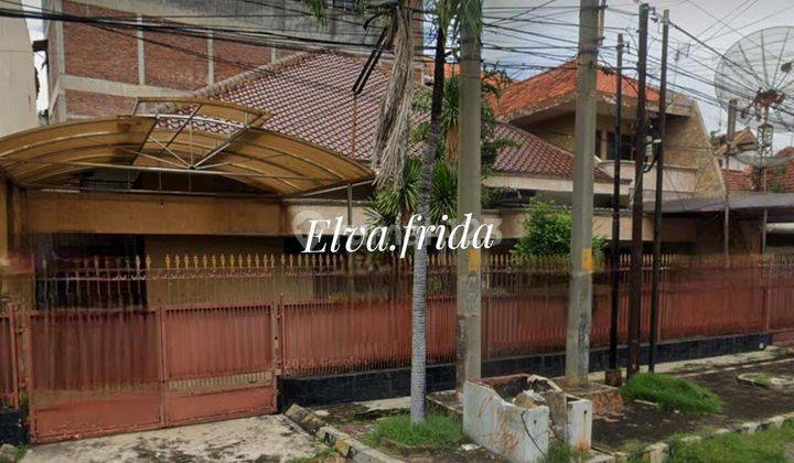 Dijual Rumah SHM di Jalan Ketupa Surabaya Pusat 1