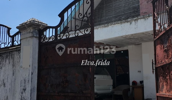 Dijual Rumah Hook Hitung Tanah di Jl Lompobatang Surabaya