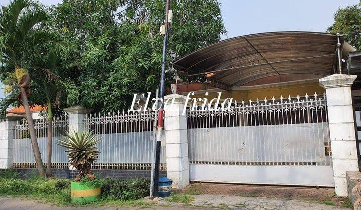 Dijual Rumah Strategis di Jl Tunggorono Surabaya Pusat 1