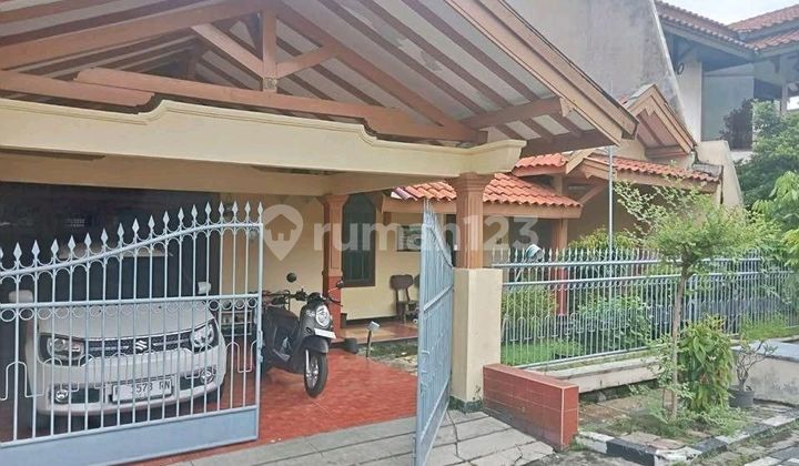 Cheap Sale, Ready-to-Occupy House in Gayungsari Surabaya 1