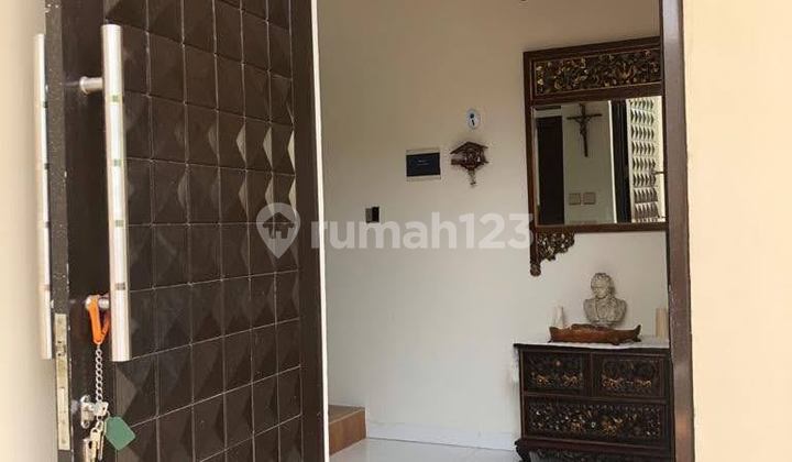 Rumah 2 Lantai Bagus di Cinere Limo Depok R1704