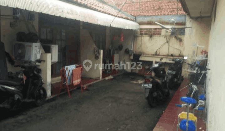 Rumah Lokasi Strategis Di Duren Sawit  S5710 1