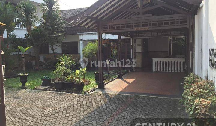 Rumah Strategis Di Kebon Nanas Selatan S5711 1