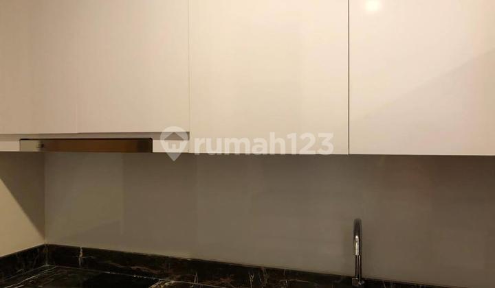 Dijual Apartemen Taman Anggrek Residence  3BR  2