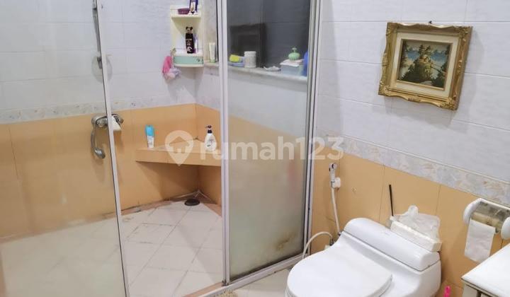 Dijual Rumah Besar Dekat PRJ Jakarta Pusat 2