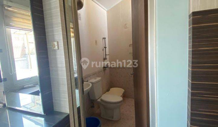 Dijual rumah 2 lantai dalam komplek maltra Residance tengah kota lokasi maleber 2