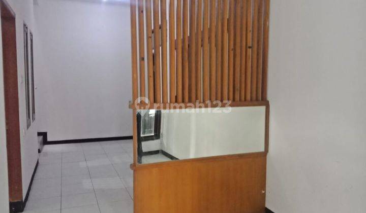 Disewakan Rumah 2 Lantai Buah Batu Bandung 6