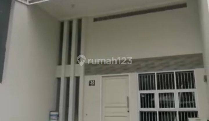 Rumah Bagus 3.5Lantai di Grogol, Jakarta Barat  1