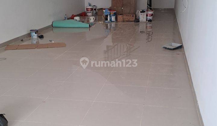 Rumah Baru dan Bagus 3.5Lantai di Jelambar Baru, Jakarta Barat  2