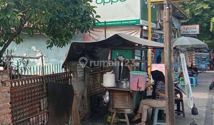 Rumah Tua Hitung Tanah Kebayoran Lama,  Jakarta Selatan.  2